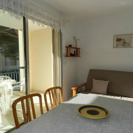 Lv070-252 2 Pieces 5 Couchages Apartment Le Lavandou