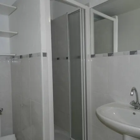 Lv070-252 2 Pieces 5 Couchages Le Lavandou Apartment