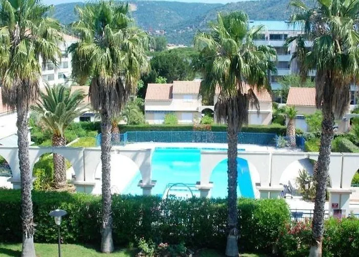 Lv070-252 2 Pieces 5 Couchages * Le Lavandou